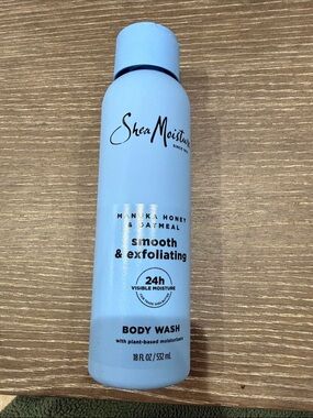 NWT Shea Moisture Manuka Honey & oatmeal Smooth & Exfoliating Body Wash